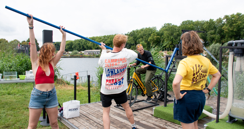 Festivalgangers ondekken hoe waterkwaliteit van Lake Lowlands van inleod is op de biodiversiteit
